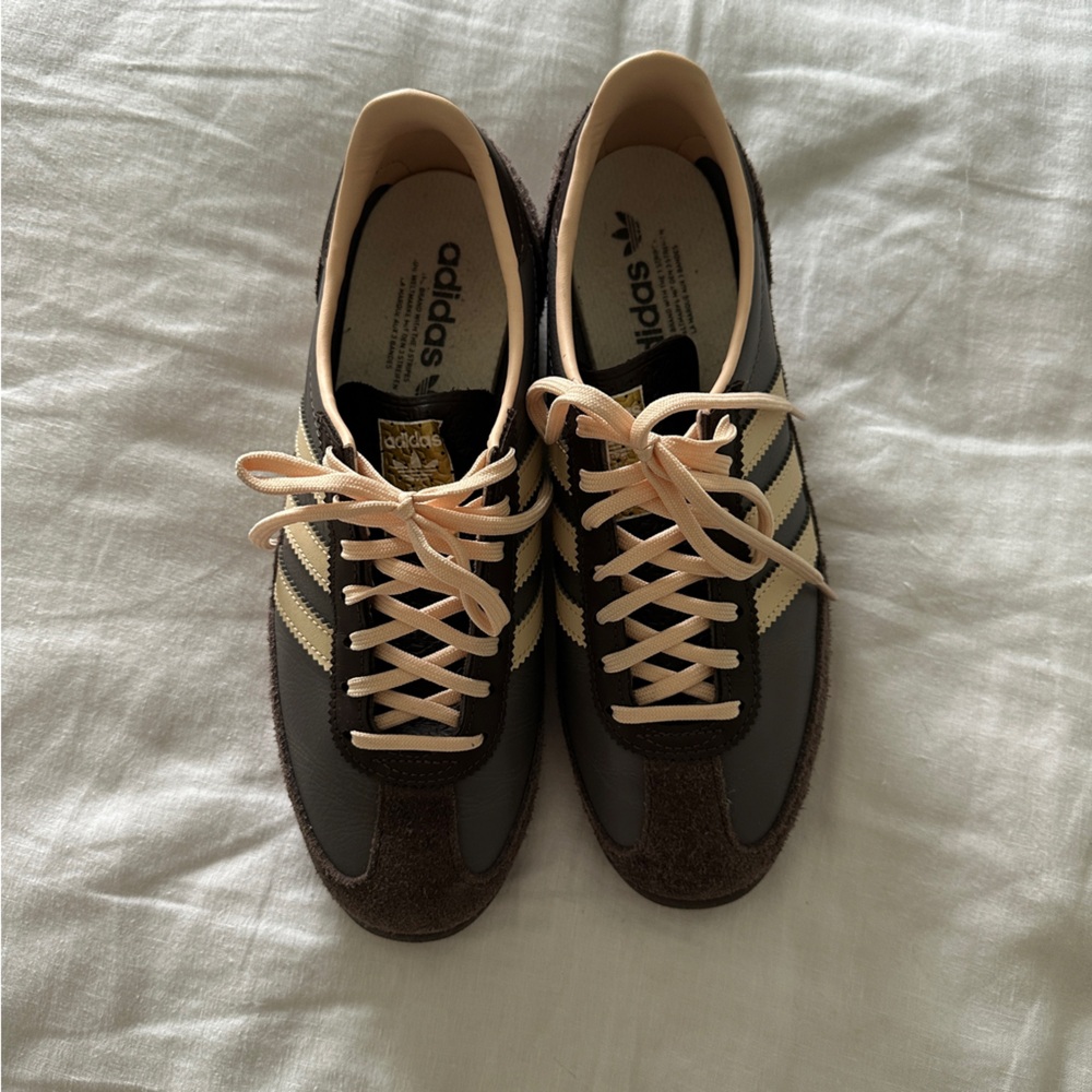 Adidas SL 72